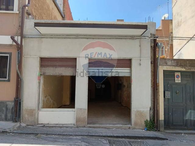 Locale in vendita di 84 m² in Via Grimaldi, 43