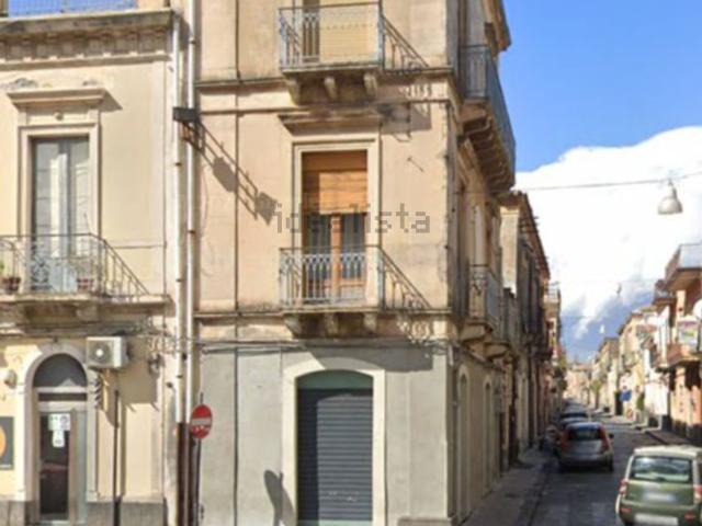Locale in vendita di 85 m² in Via Vittorio Emanuele III, 1