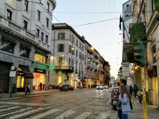 Locale in vendita di 85 m² in Via Alessandro Manzoni