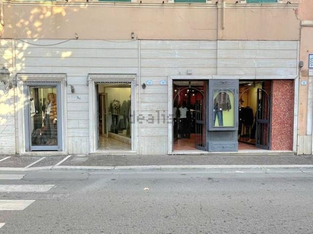 Locale in vendita di 85 m² in Via Antonio Gramsci, 16