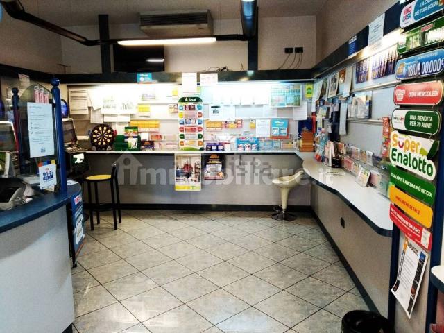 Locale in vendita di 85 m² in Via Arianuova