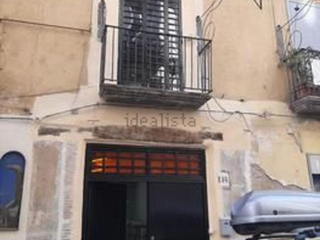 Locale in vendita di 85 m² in Via Catalana, 114