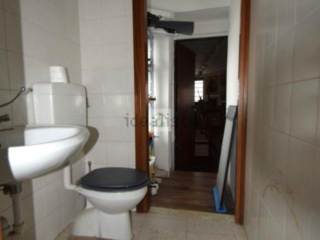 Locale in vendita di 85 m² in Via F. Baratto, 44
