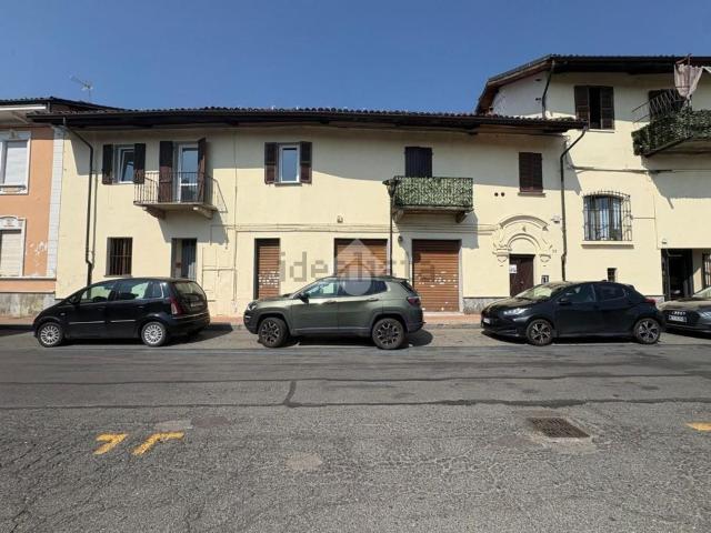 Locale in vendita di 85 m² in Via Generale Guibert, 32
