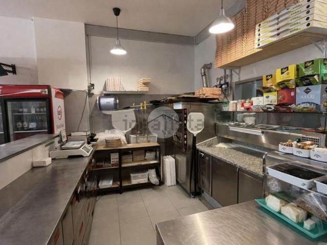 Locale in vendita di 85 m² in Via Giosuè Carducci