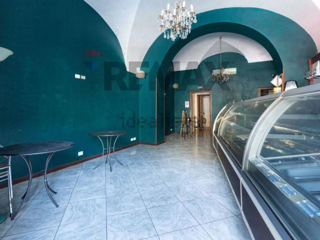 Locale in vendita di 85 m² in Via Marchese di Casalotto, 63