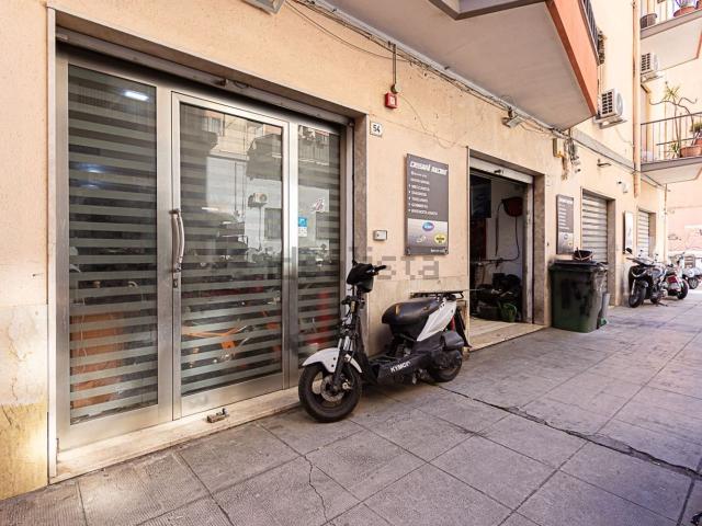Locale in vendita di 85 m² in Via Nino Bixio, 54