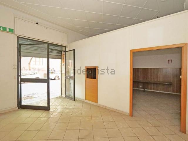 Locale in vendita di 85 m² in Via Plebiscito, 889