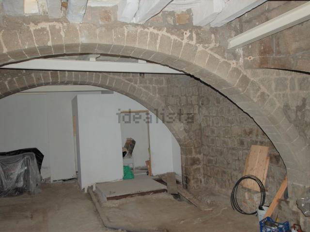 Locale in vendita di 85 m² in Via S. Carlo, 7