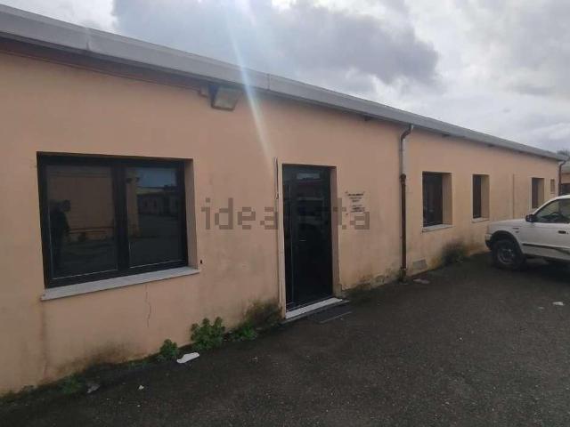 Locale in vendita di 85 m² in Viale Monastir, 206