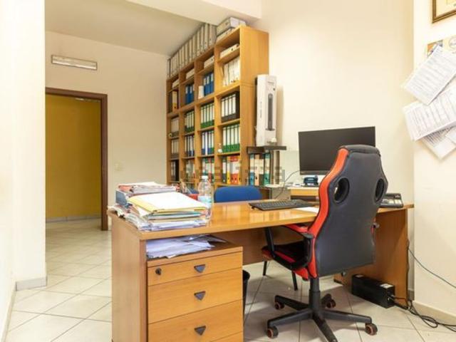 Locale in vendita di 85 m² in Viale Aldo Moro