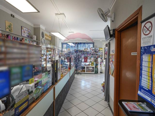 Locale in vendita di 85 m²