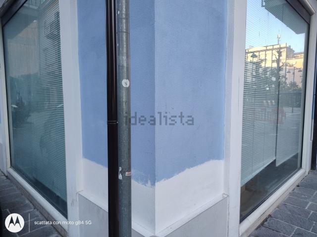 Locale in vendita di 86 m² in Via Piave, 35
