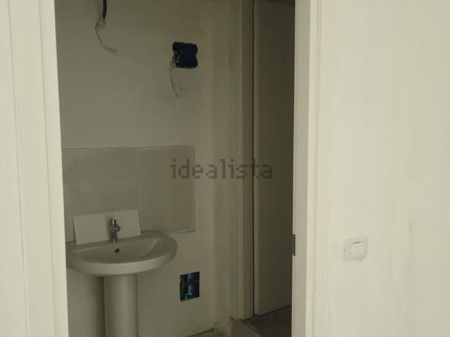 Locale in vendita di 86 m² in Via Pietro Giardini, 464