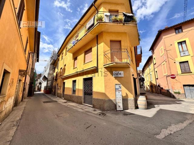 Locale in vendita di 86 m² in Via San Francesco