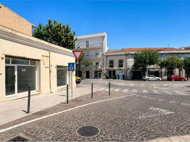 Locale in vendita di 86 m²