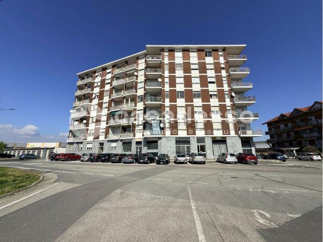 Locale in vendita di 88 m² in Corso Aosta, 4