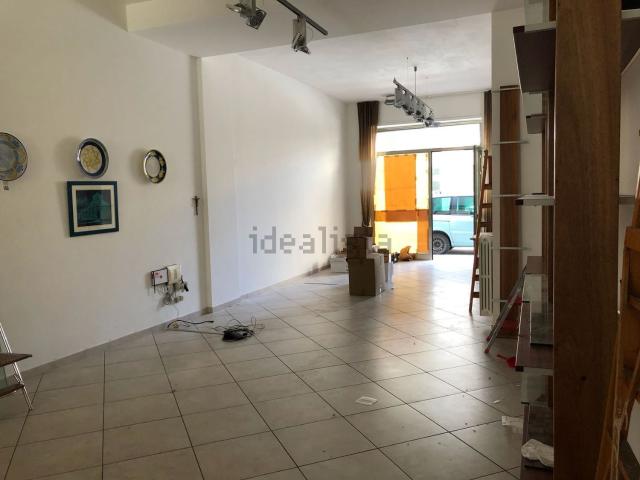 Locale in vendita di 88 m² in Via Cosimo di Palma, 15