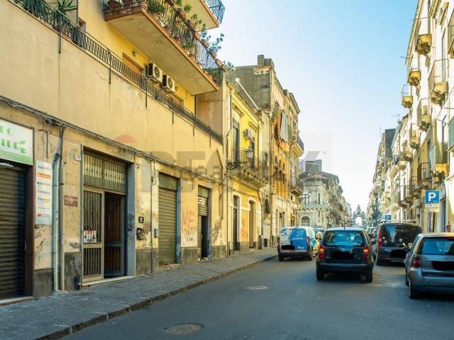 Locale in vendita di 88 m² in Via Giuseppe Garibaldi, 263