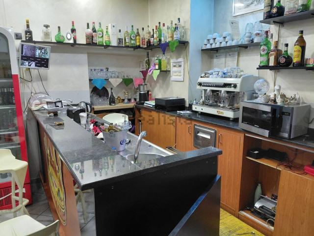 Locale in vendita di 89 m² in Via Valprato, 10