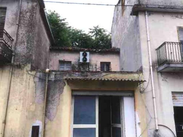 Locale in vendita di 89 m² in Via Nazionale