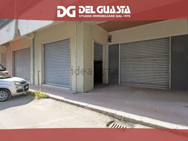 Locale in vendita di 93 m² in Via Luigi Gherzi
