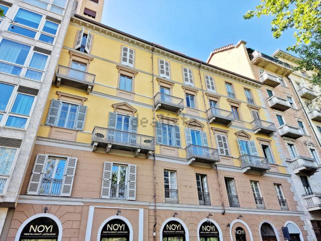 Locale in vendita di 90 m² in Corso Cairoli, 14