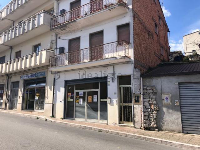 Locale in vendita di 90 m² in Corso Vittorio Veneto