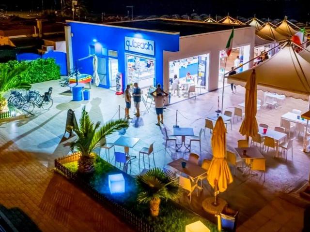 Locale in vendita di 90 m² in Lungomare Antonio Gramsci, 333