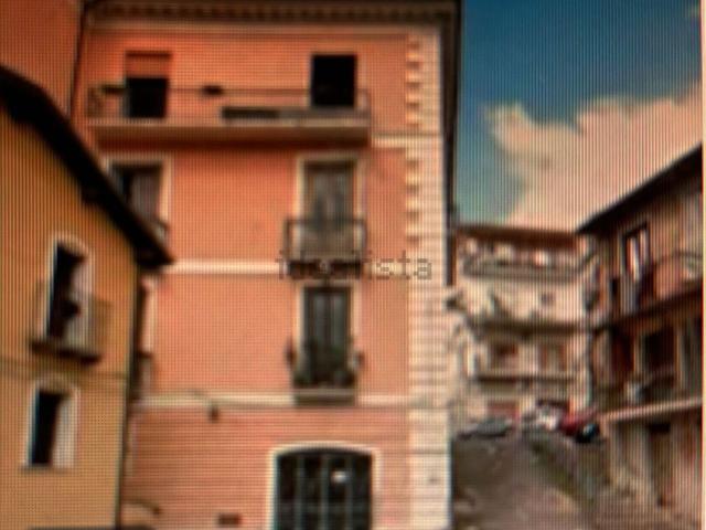 Locale in vendita di 90 m² in Largo Gualtieri