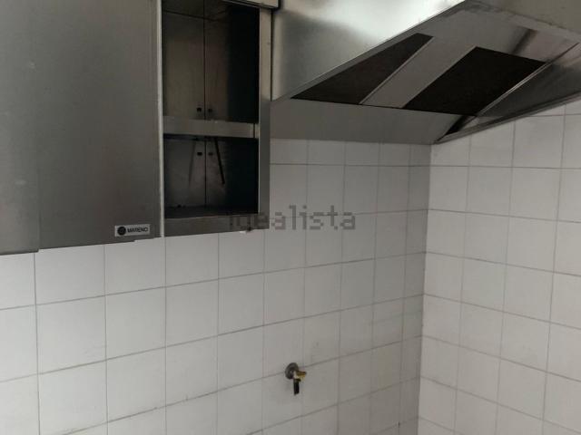 Locale in vendita di 90 m² in Largo Siena