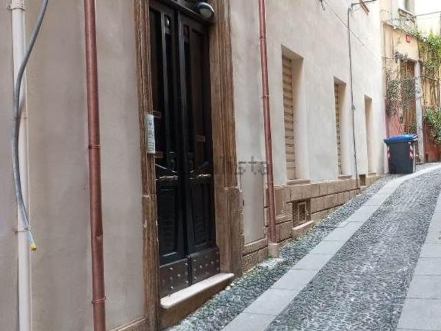 Locale in vendita di 90 m² in Vicolo San Leonardo