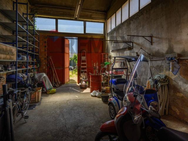 Locale in vendita di 90 m² in Via Vecchia del Picchianti, 32