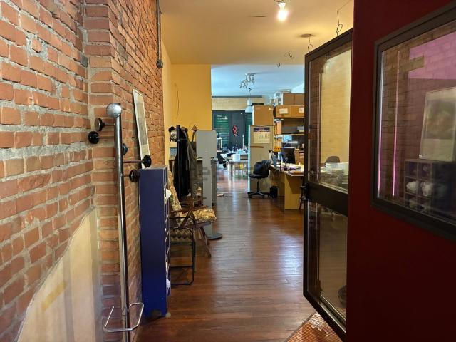 Locale in vendita di 90 m² in Via Claudio Monteverdi