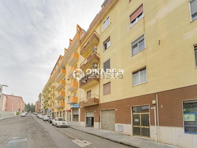 Locale in vendita di 90 m² in Via Flumentepido, 23