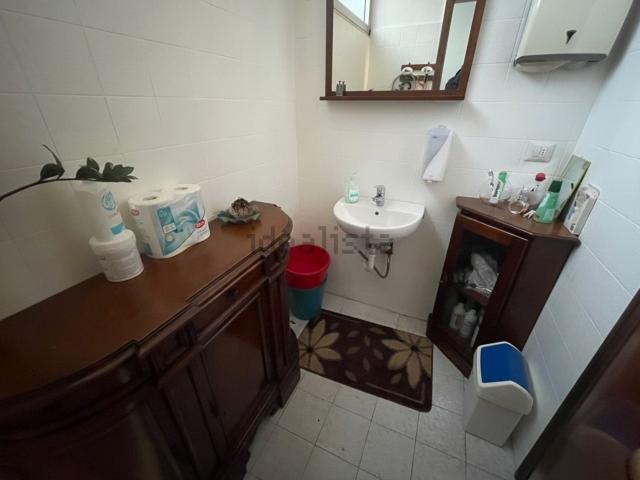 Locale in vendita di 90 m² in Via Libero Benedetti