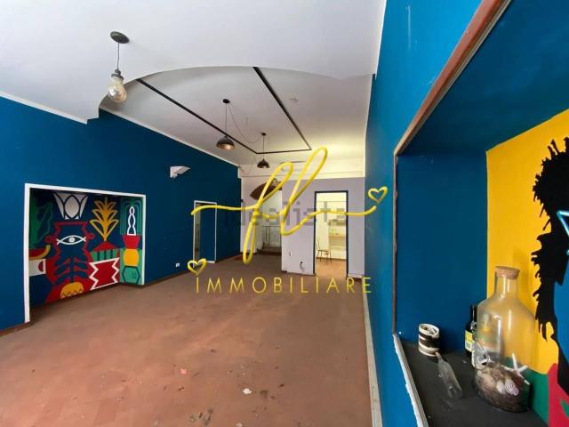 Locale in vendita di 90 m² in Via Loris Giorgi, 54033