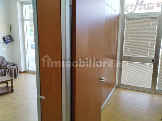 Locale in vendita di 90 m² in Via Lupiae
