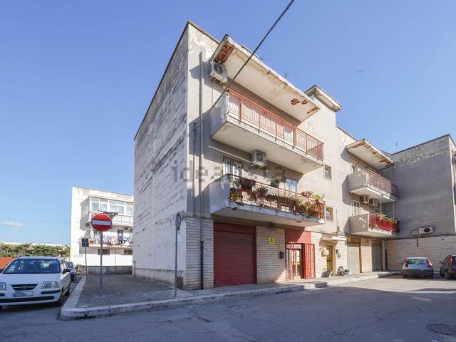 Locale in vendita di 90 m² in Via Madonna delle Grazie, 10