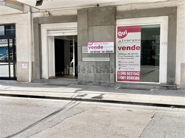 Locale in vendita di 90 m² in Via Martiri d&apos Ungheria