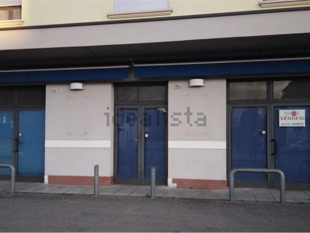 Locale in vendita di 90 m² in Via mare Adriatico, 100
