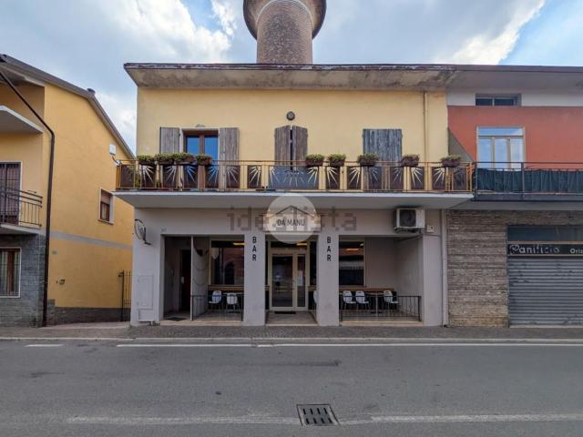 Locale in vendita di 90 m² in Via Santa Maria, 187