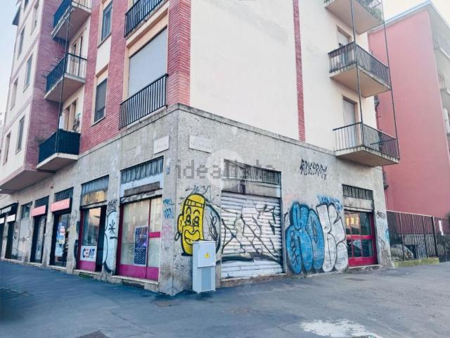 Locale in vendita di 90 m² in Via Spezia, 2
