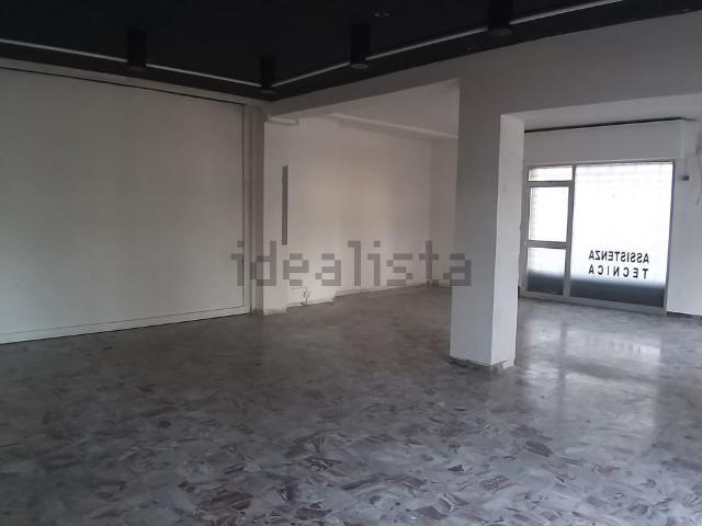 Locale in vendita di 90 m²