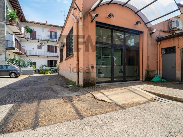Locale in vendita di 90 m²