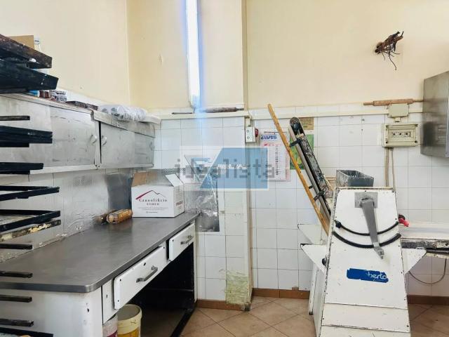 Locale in vendita di 90 m²