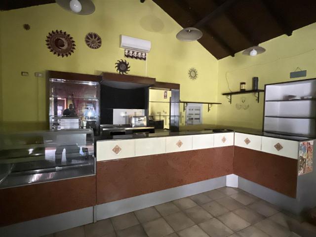 Locale in vendita di 90 m²