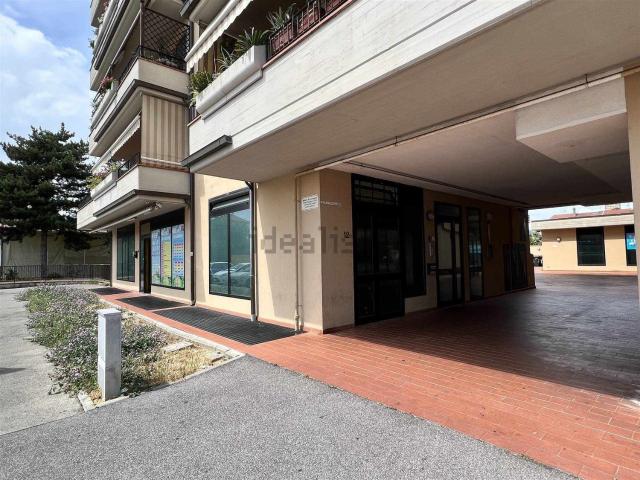 Locale in vendita di 90 m²
