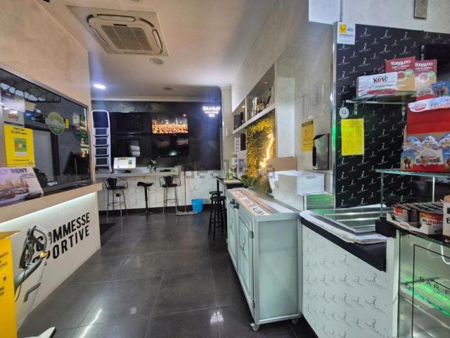 Locale in vendita di 90 m²