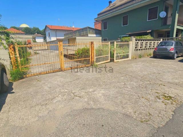 Locale in vendita di 91 m² in Via Indipendenza, 16